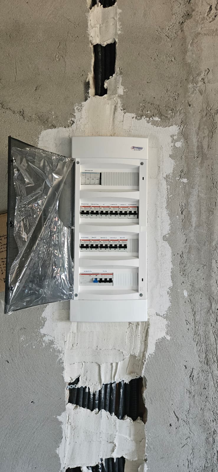 Tablou electric Schrack — organizare și etichetare circuite